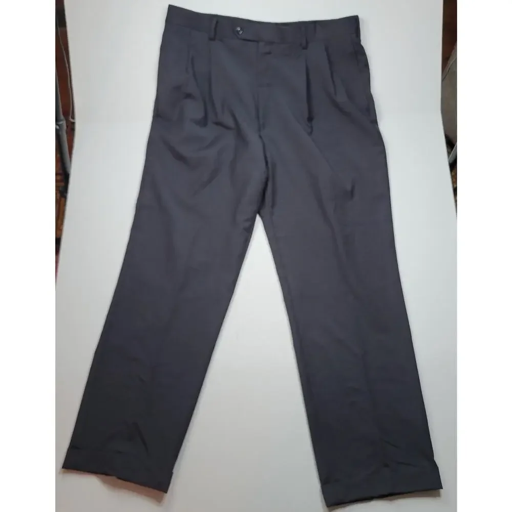Jos A Bank Suits Charcoal Gray 2 Pcs 43L Suit Pleated Pants 37x31 100% Wool flaw